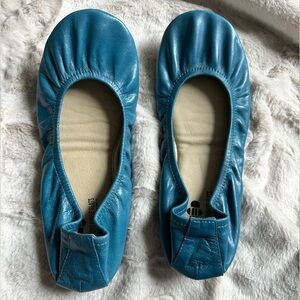 Storehouse Flats - Blustery Day